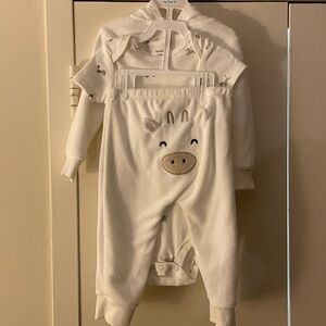 Carter’s baby 3 piece outfit 12 month